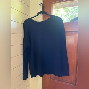 Women’s XL black crew neck sweater with cut out back